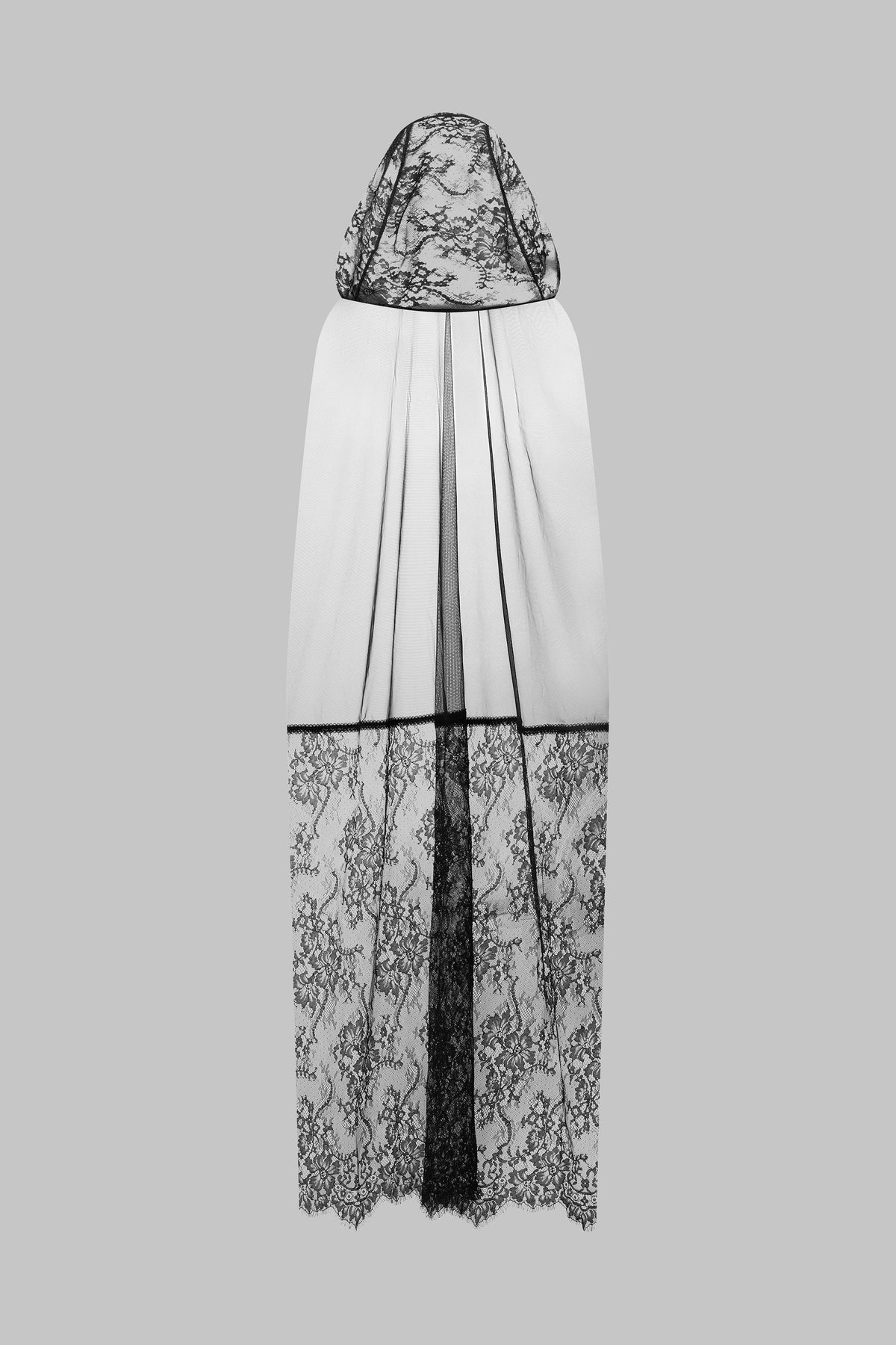 Transparenter Spitzenumhang - Inspiration Divine