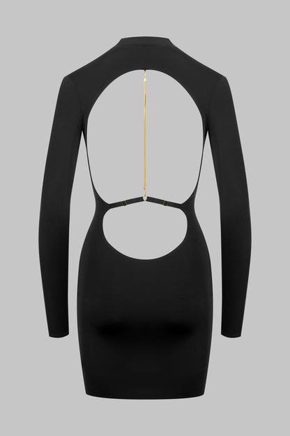 Kleid mit tiefem Rückenausschnitt und Schmuck - Tapage Nocturne