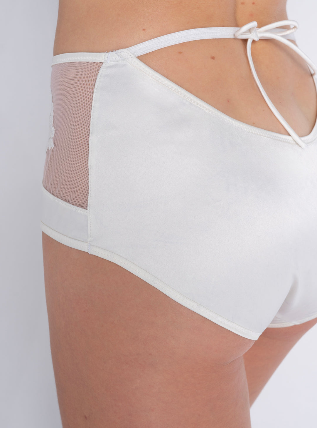 Marie-Antoinette Ivory high-waisted panties